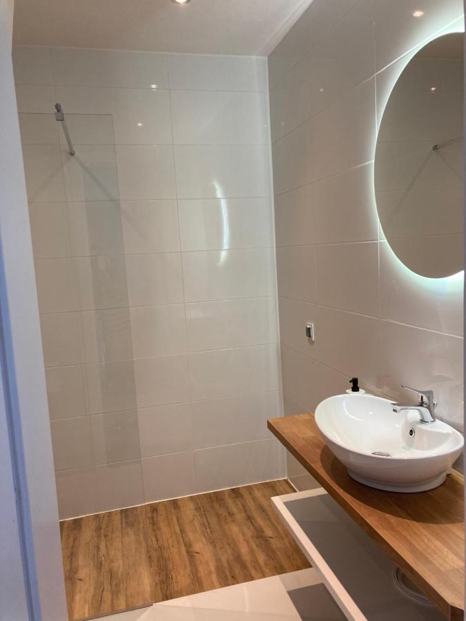 Admiral Yacht Villa Swinoujscie Bagian luar foto