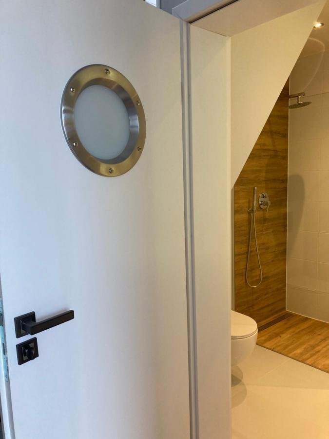 Admiral Yacht Villa Swinoujscie Bagian luar foto